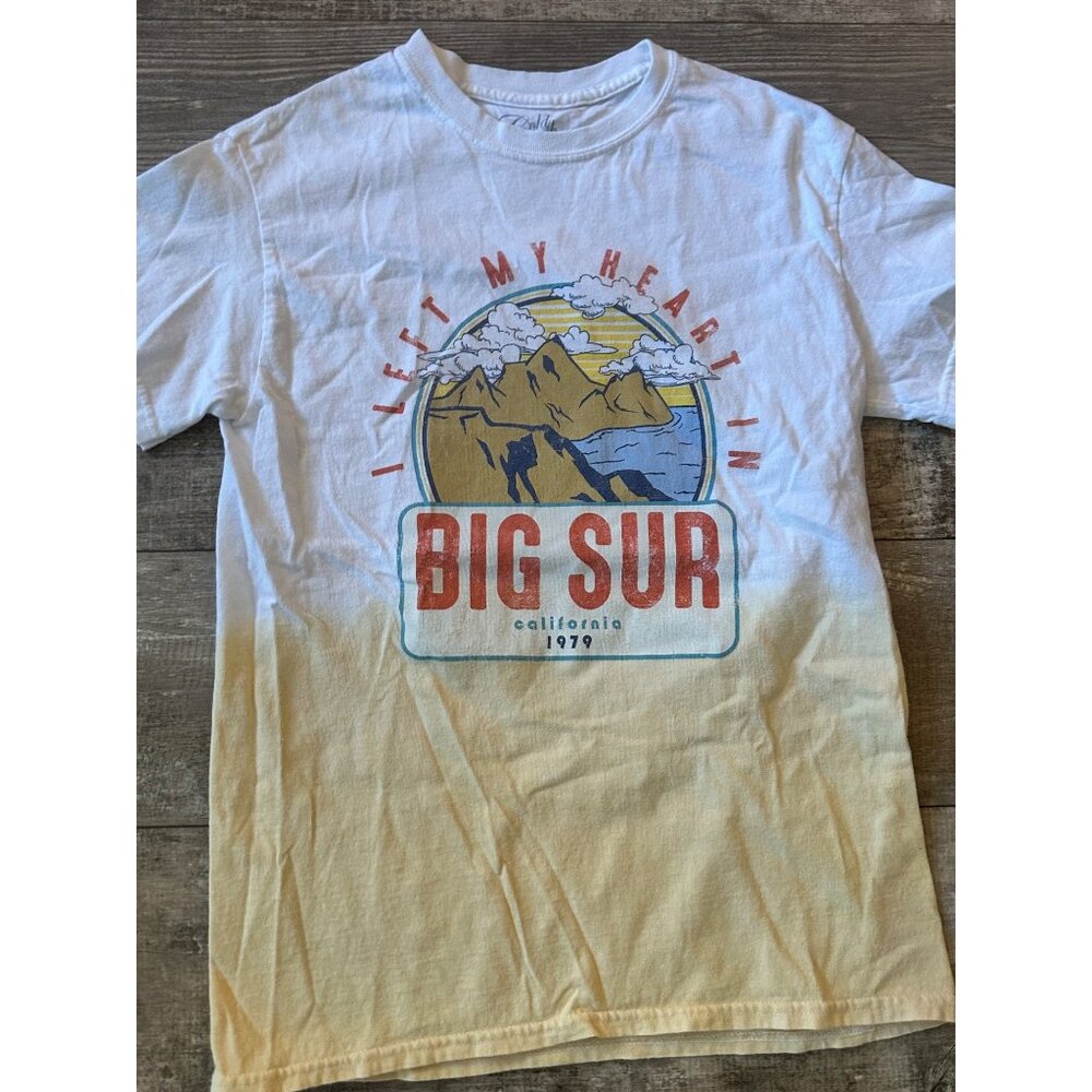 Small White Surfer Graphic T-shirt I Left My Heart In Big Sur California 1979